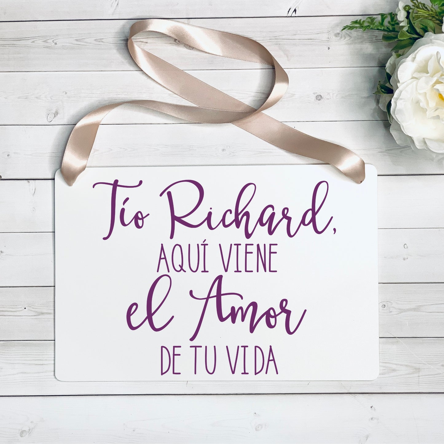 Personalized Tio Aqui Viene el Amor de tu Vida Wedding Ring Bearer or Flower Girl Ceremony Sign 2